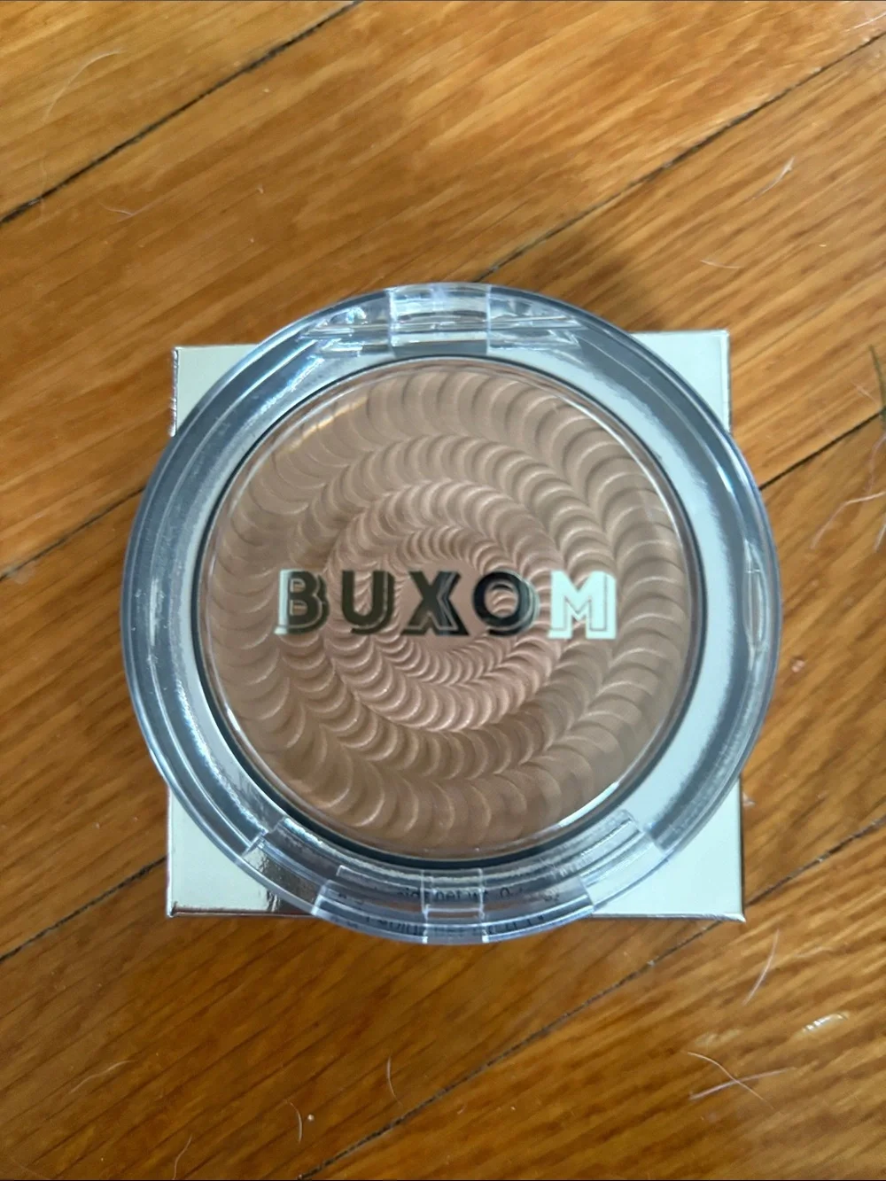 Buxom staycation vibes primer-infused bronzer - Backyard Bronze